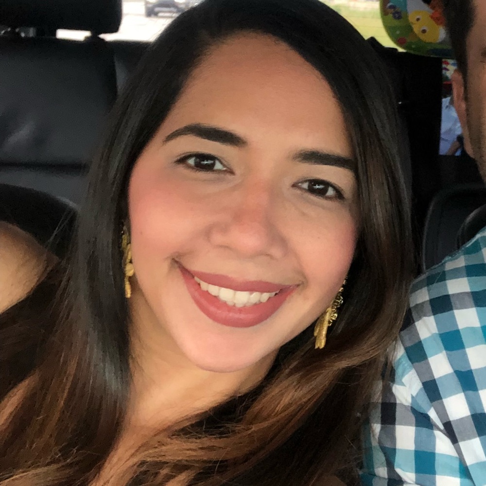 Meet your Posher, Andrea